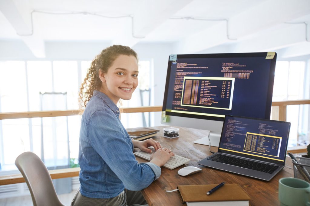 Conheça os melhores Cursos de Cibersegurança e Avance com a CECyber